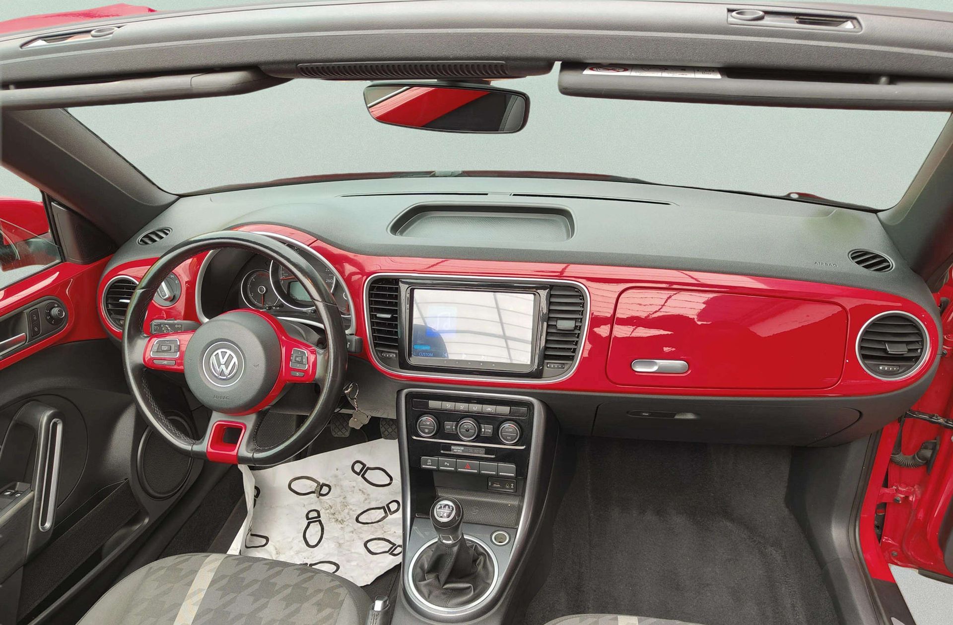 Volkswagen Beetle Cabrio Design 2.0 TDI BMT - foto 7