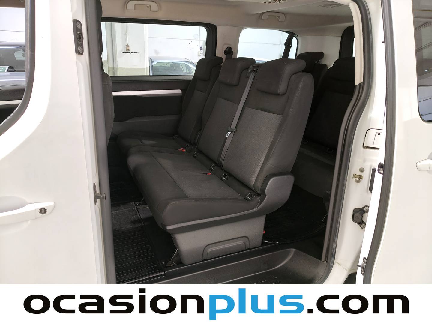 Foto asientos traseros Toyota Proace Verso Toyota Proace Verso 2.0D VX Plus Shuttle L1 (140 CV) 8 Plazas