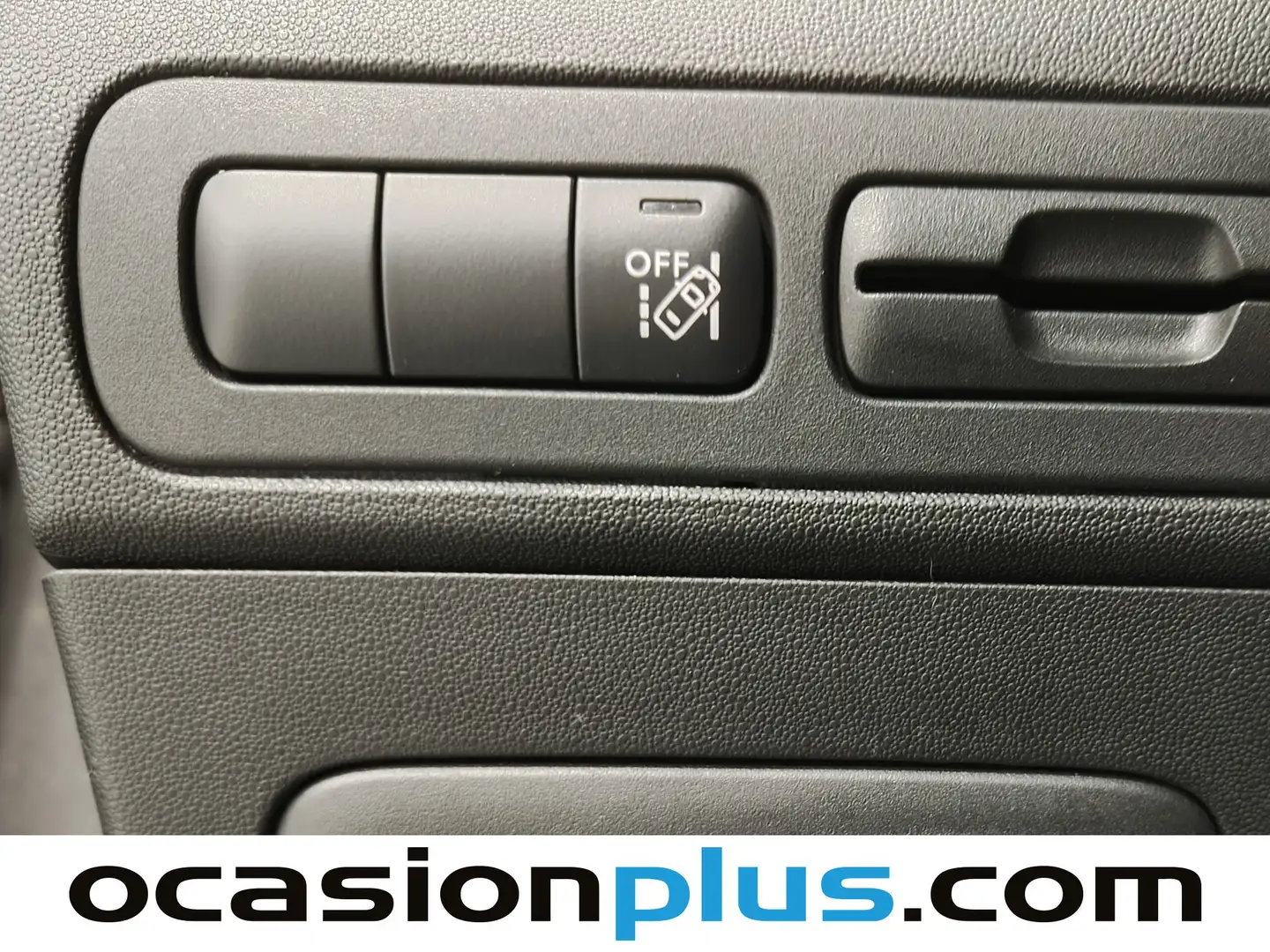 Foto Citroën C3 Aircross Citroen C3 Aircross PureTech 130 Shine Pack EAT6 (131 CV)