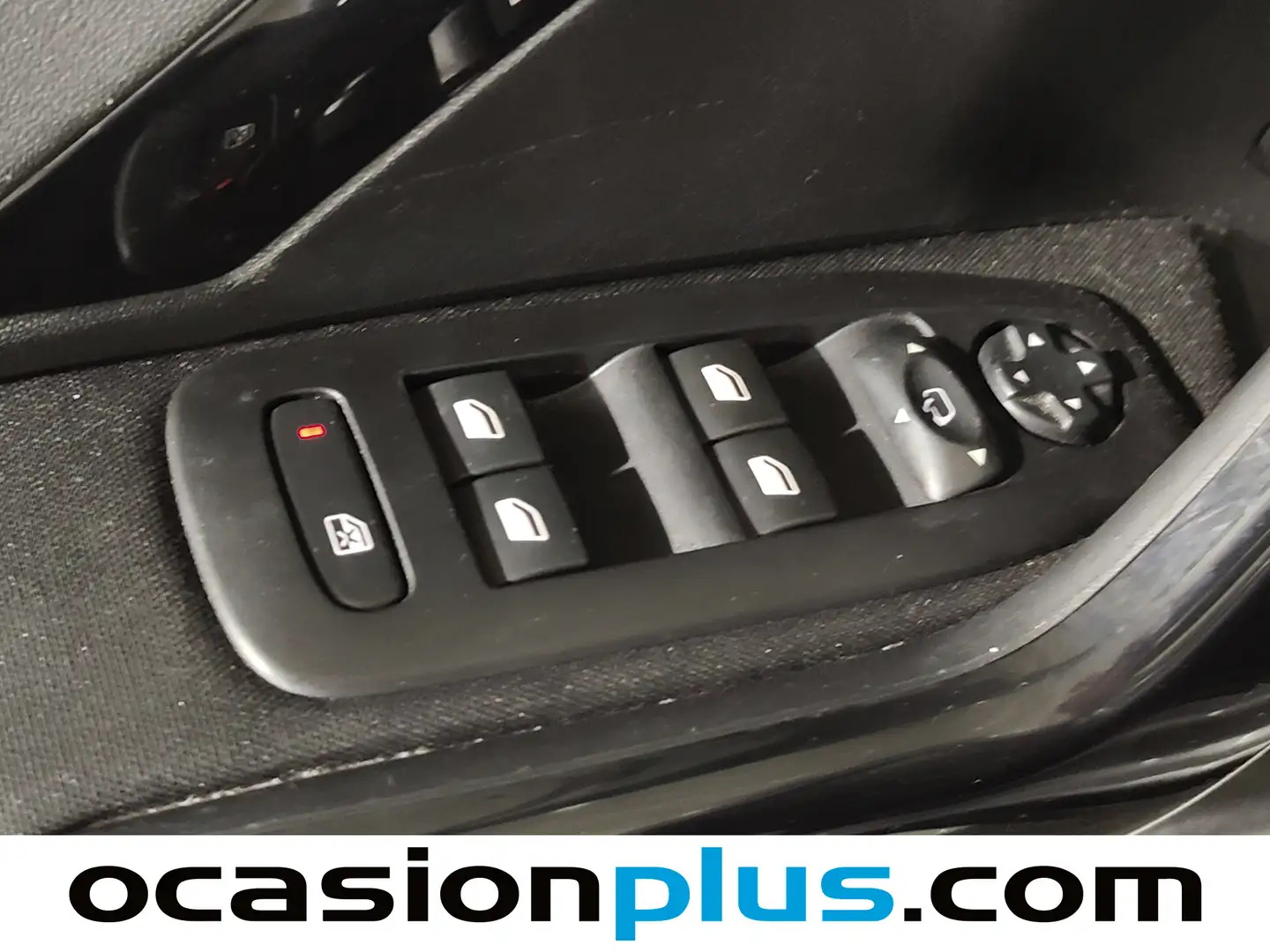 Foto Peugeot 2008 Peugeot 2008 BlueHDi 100 Signature (100 CV)