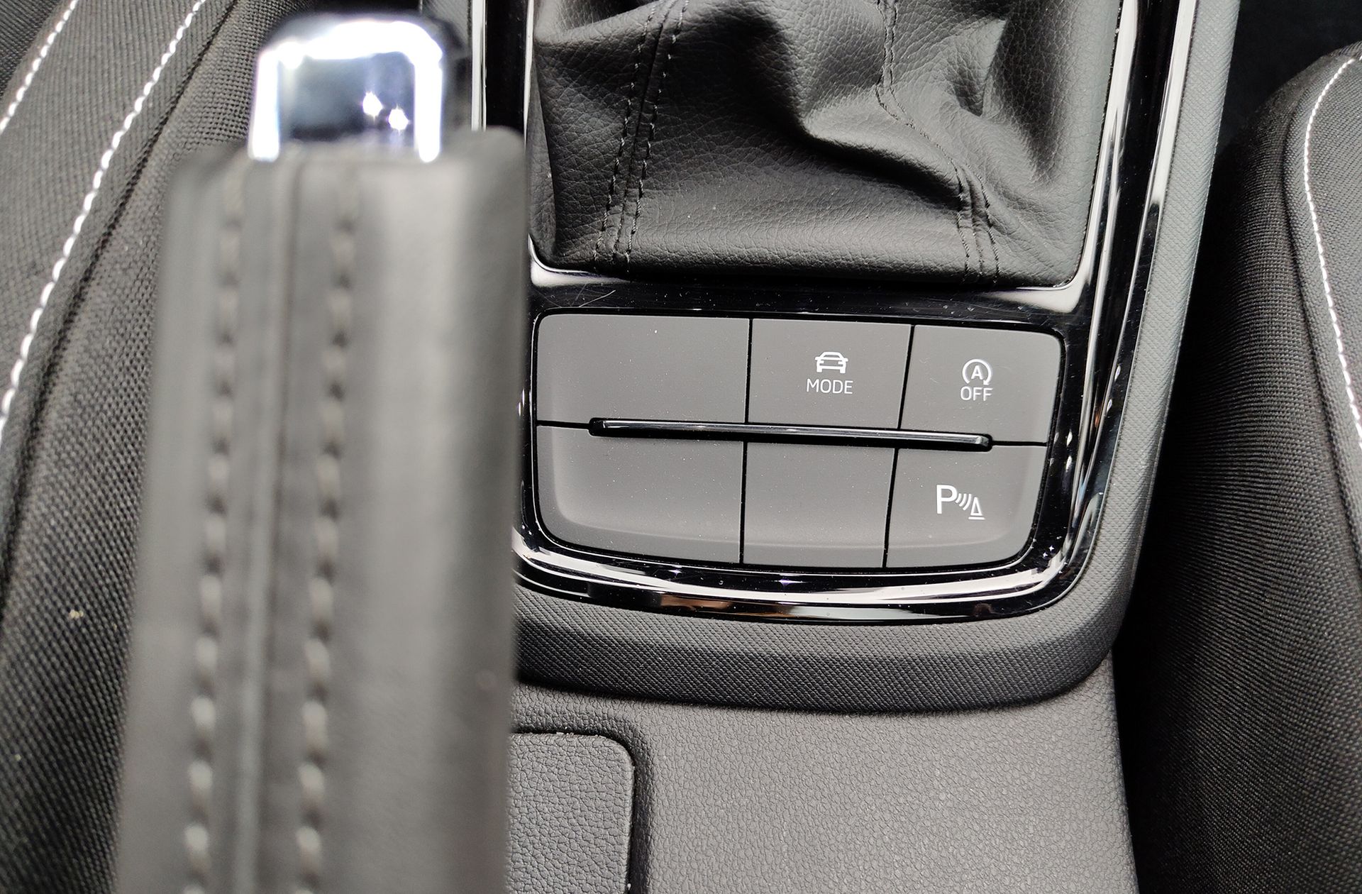 Škoda Kamiq 1.5 TSI Montecarlo DSG - foto 31