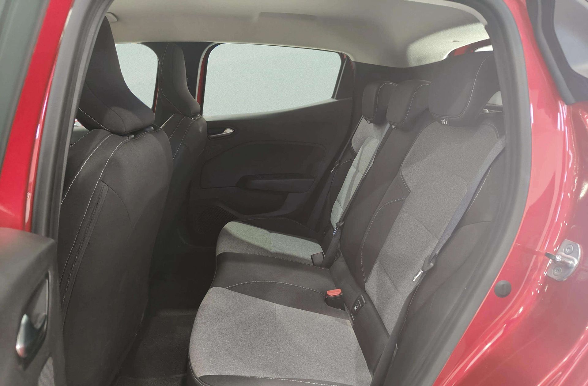 Renault Clio Evolution TCe - foto 11
