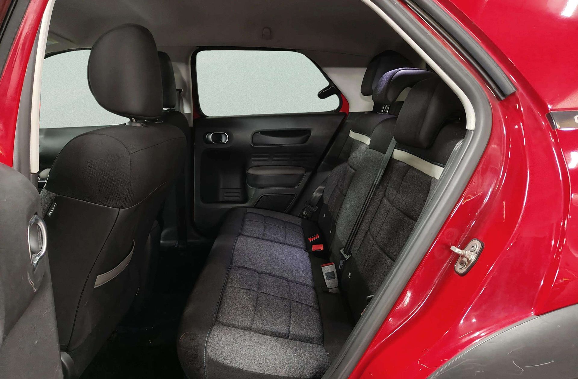 Citroën C4 Cactus BlueHDi 100 Shine - foto 12