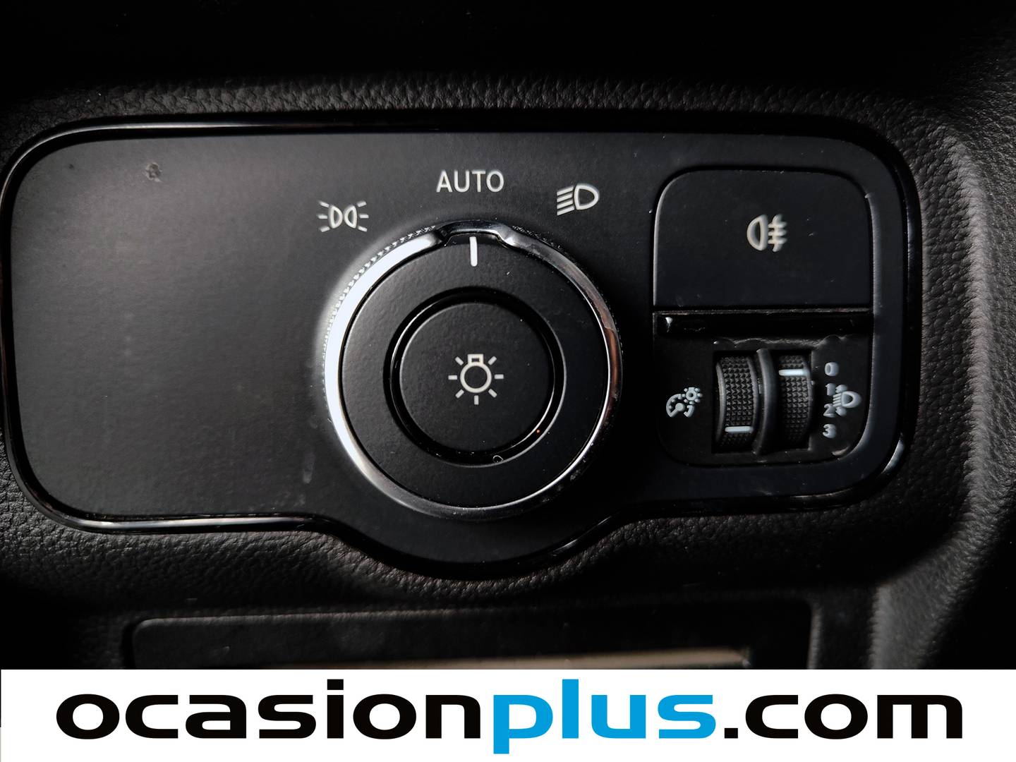 Extras y acabados del Mercedes Citan Mercedes-Benz Citan Combi 110 CDI Tourer Base Largo (95 CV)