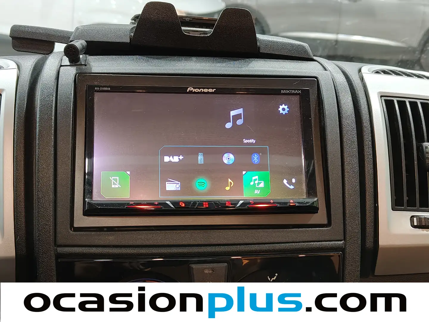 Foto Burstner BT5902 Burstner BT5902 TRAVEL VAN T-590 (150 CV)