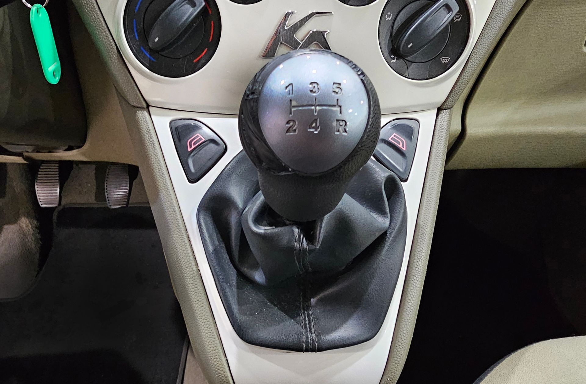 Ford Ka 1.3 TDCi Titanium - foto 5
