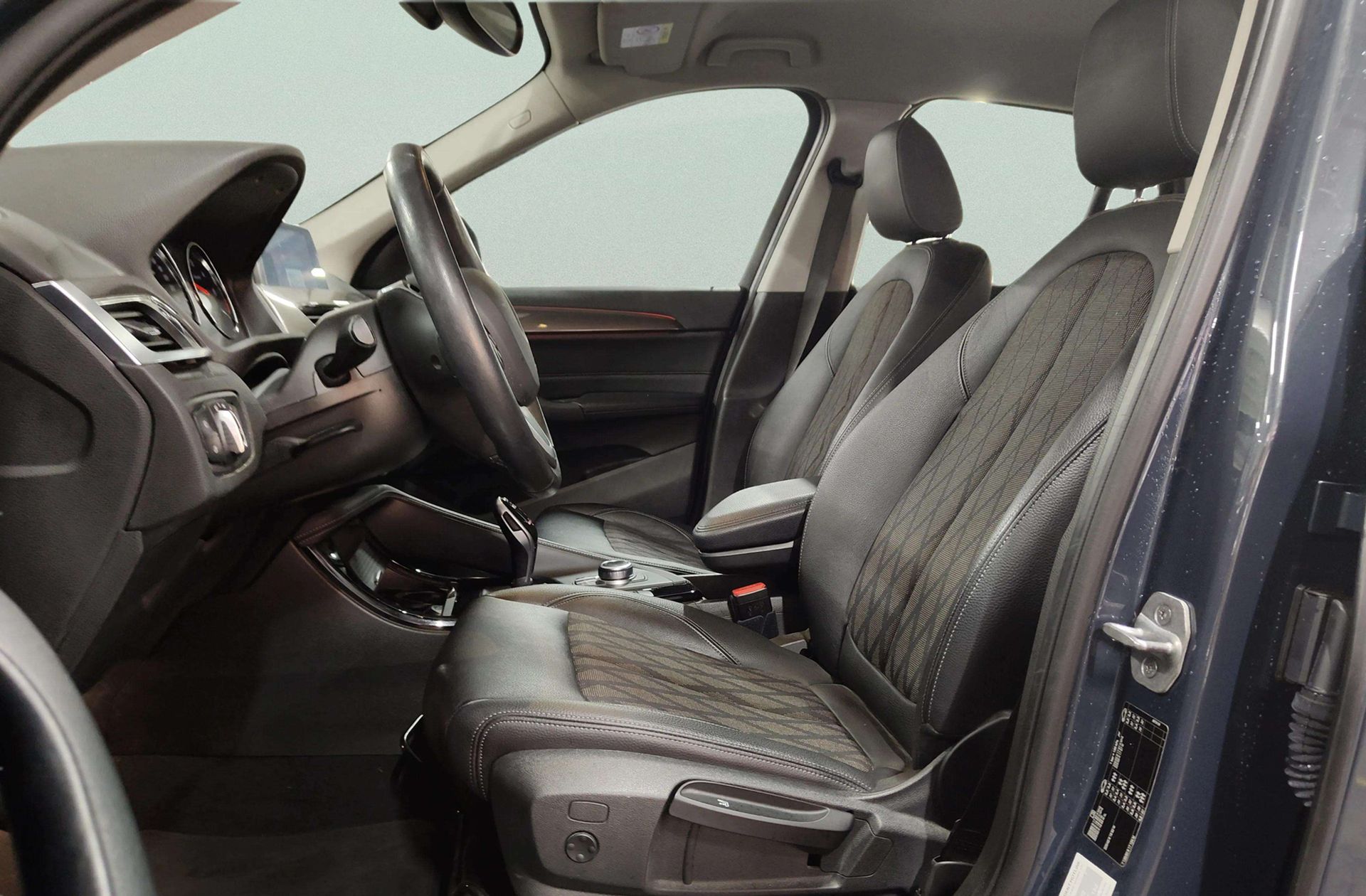 BMW X1 sDrive18d - foto 13