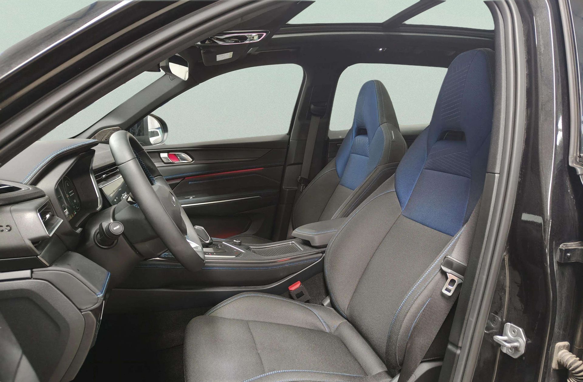 Lynk & Co 01 1.5 PHEV - foto 13