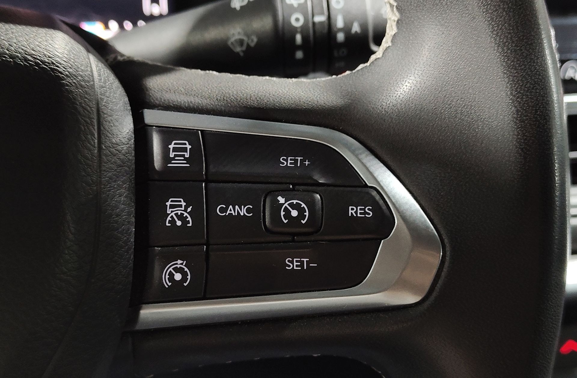 Jeep Compass 1.6 MultiJet Limited 4x2 - foto 28