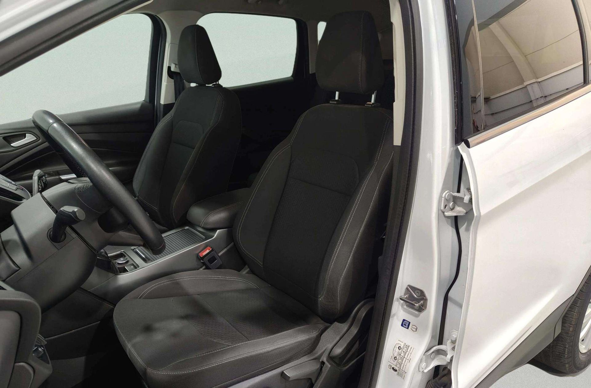 Ford Kuga 1.5 EcoBoost Trend 4x2 - foto 9