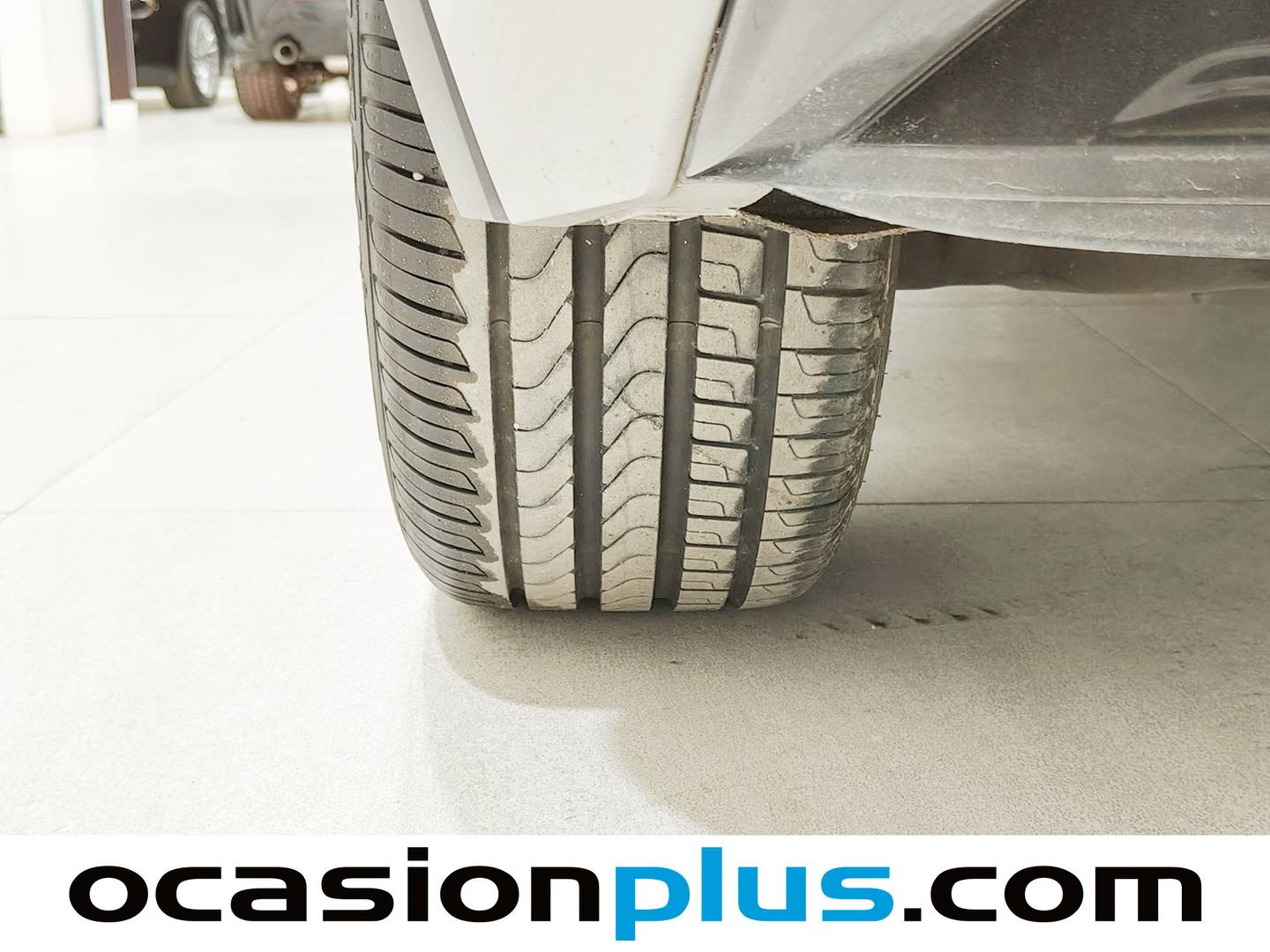 Foto Volkswagen Tiguan Volkswagen Tiguan Advance 2.0 TDI (150 CV) DSG Pack R-Line