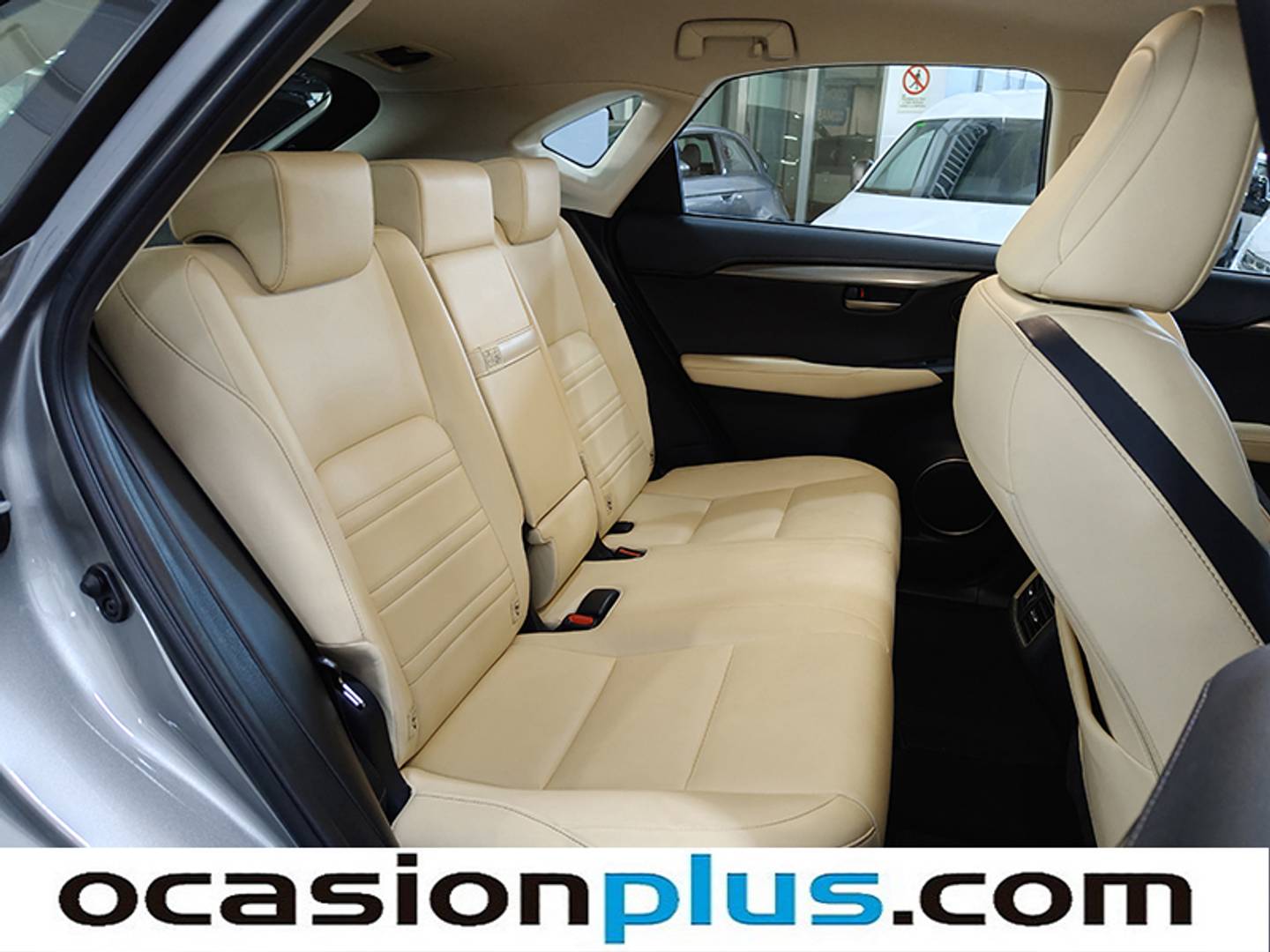 Foto Lexus NX Lexus NX Executive 4WD + Navibox (197 CV)