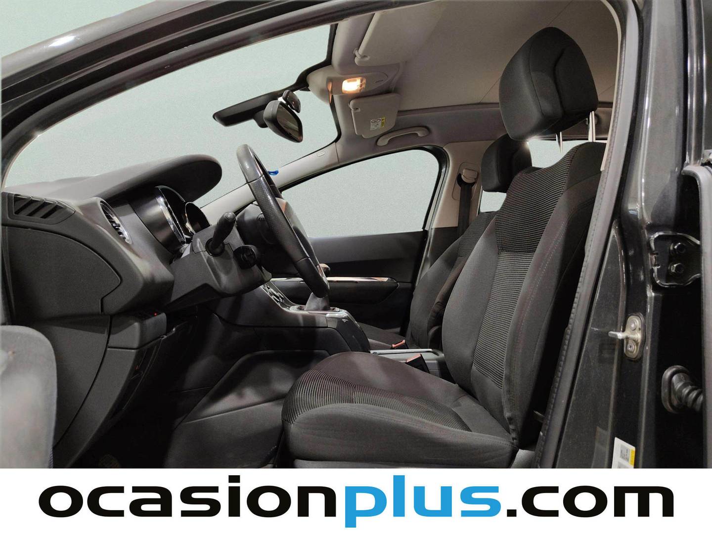 Foto asientos delanteros Peugeot 5008 Peugeot 5008 1.6 BlueHDi FAP Allure (120 CV) 7 Plazas