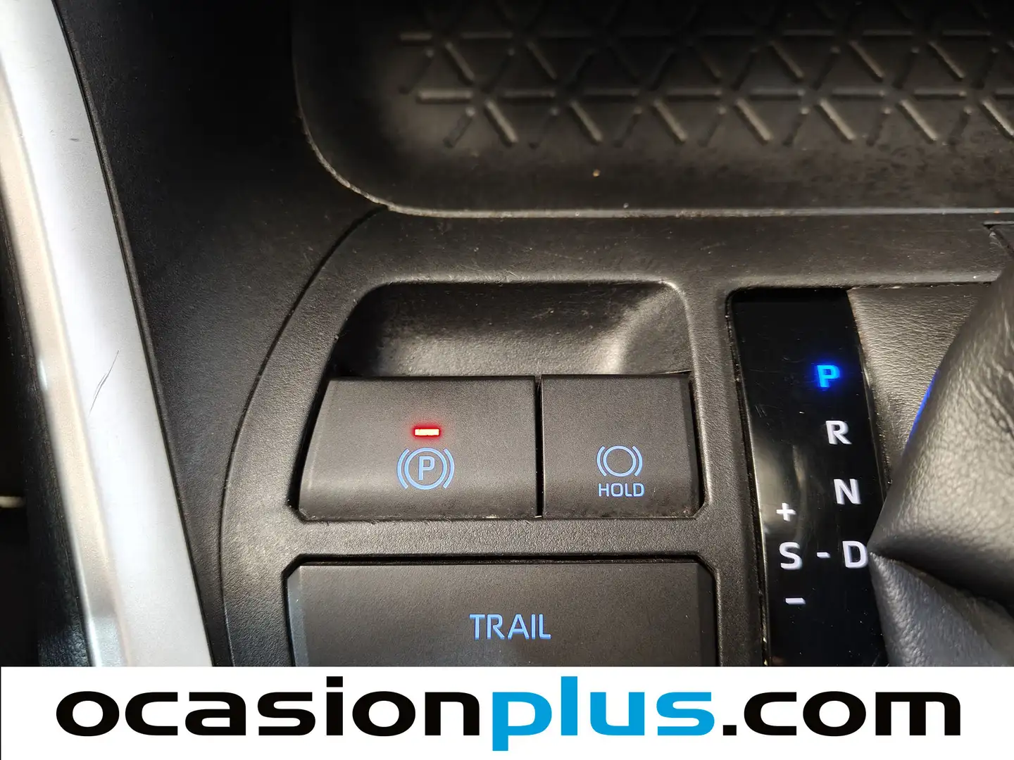 Foto Toyota Rav4 Toyota Rav4 220H Business 4WD (222 CV)