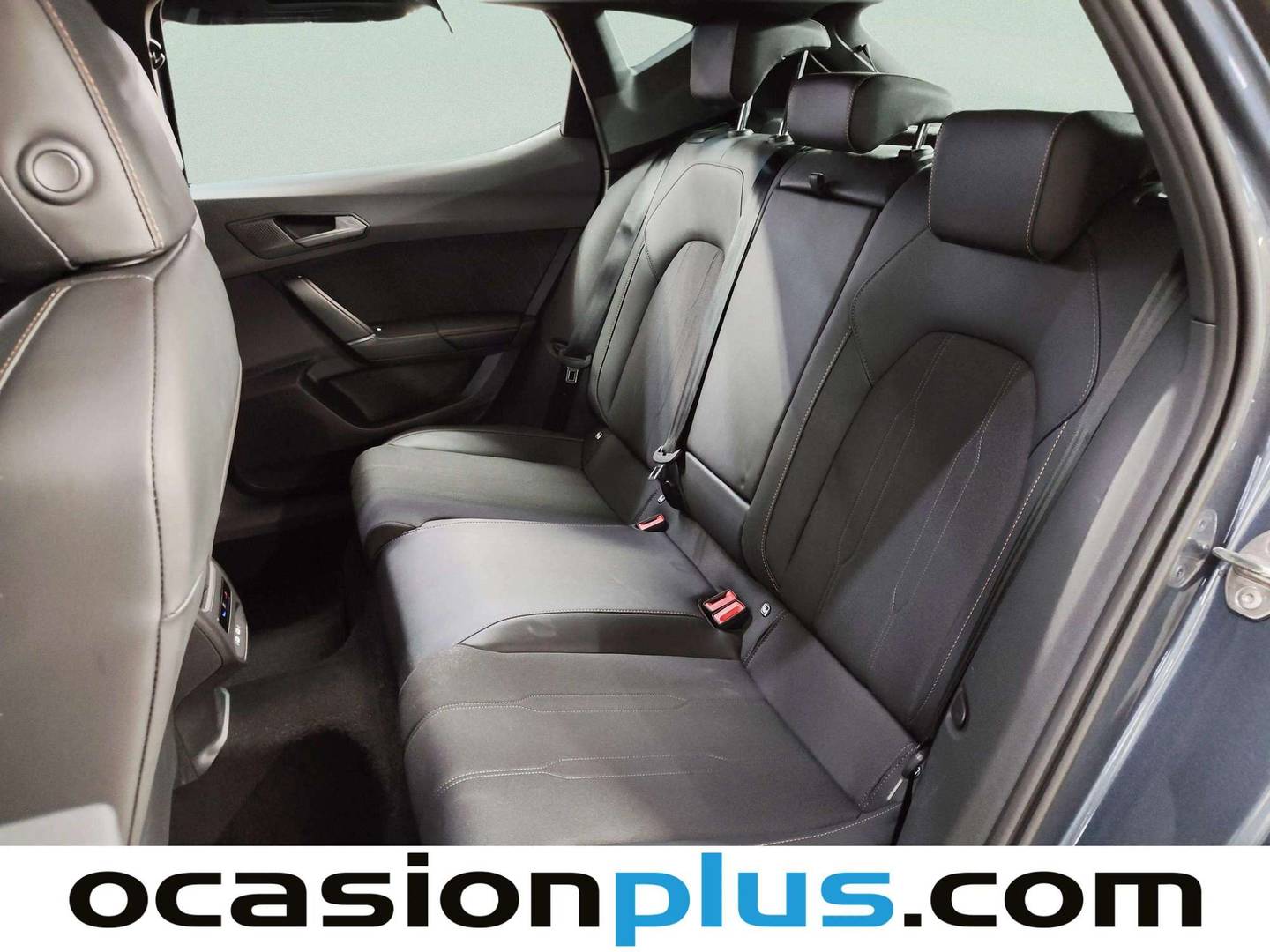 Foto asientos traseros Cupra León CUPRA León 1.5 eTSI DSG (150 CV)