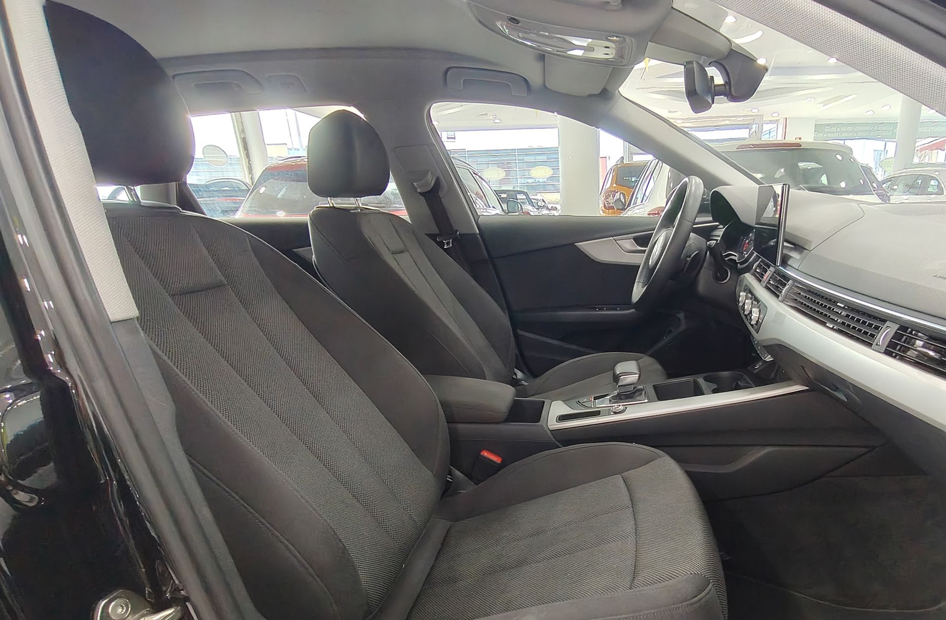 Audi A4 Avant Advanced 35 TFSI S tronic - foto 18