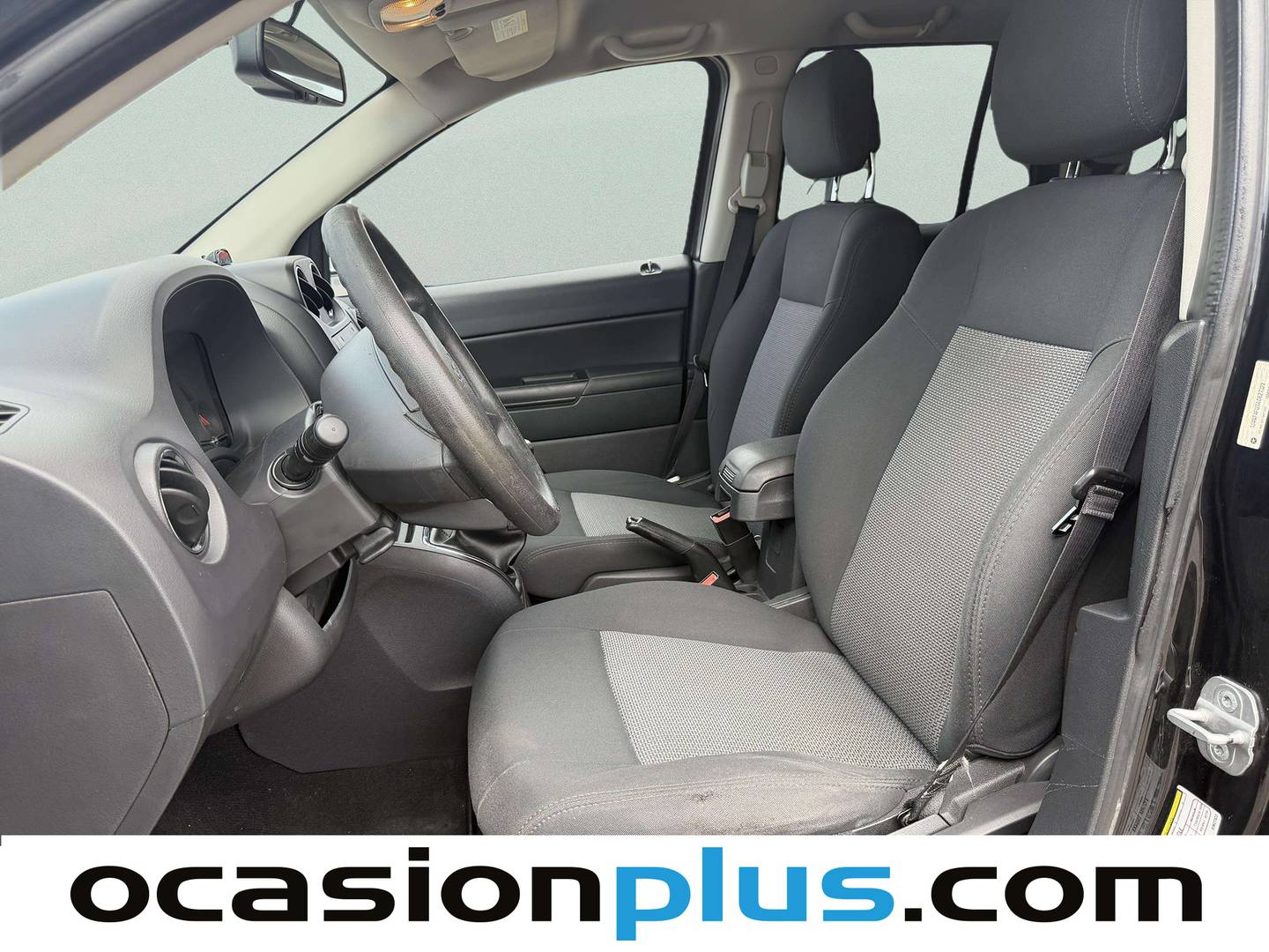Foto asientos delanteros Jeep Compass Jeep Compass 2.2 CRD Sport 4x4 (163 CV)