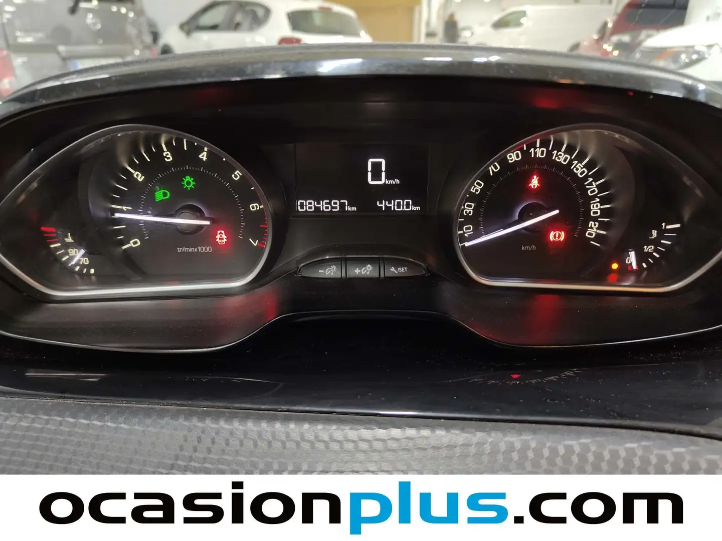 Foto Peugeot 2008 Peugeot 2008 PureTech Signature  (82 CV)