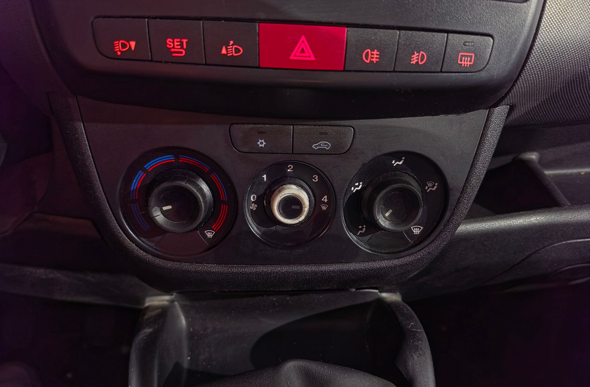 Fiat Doblò Panorama 1.6 MultiJet Dynamic - foto 24