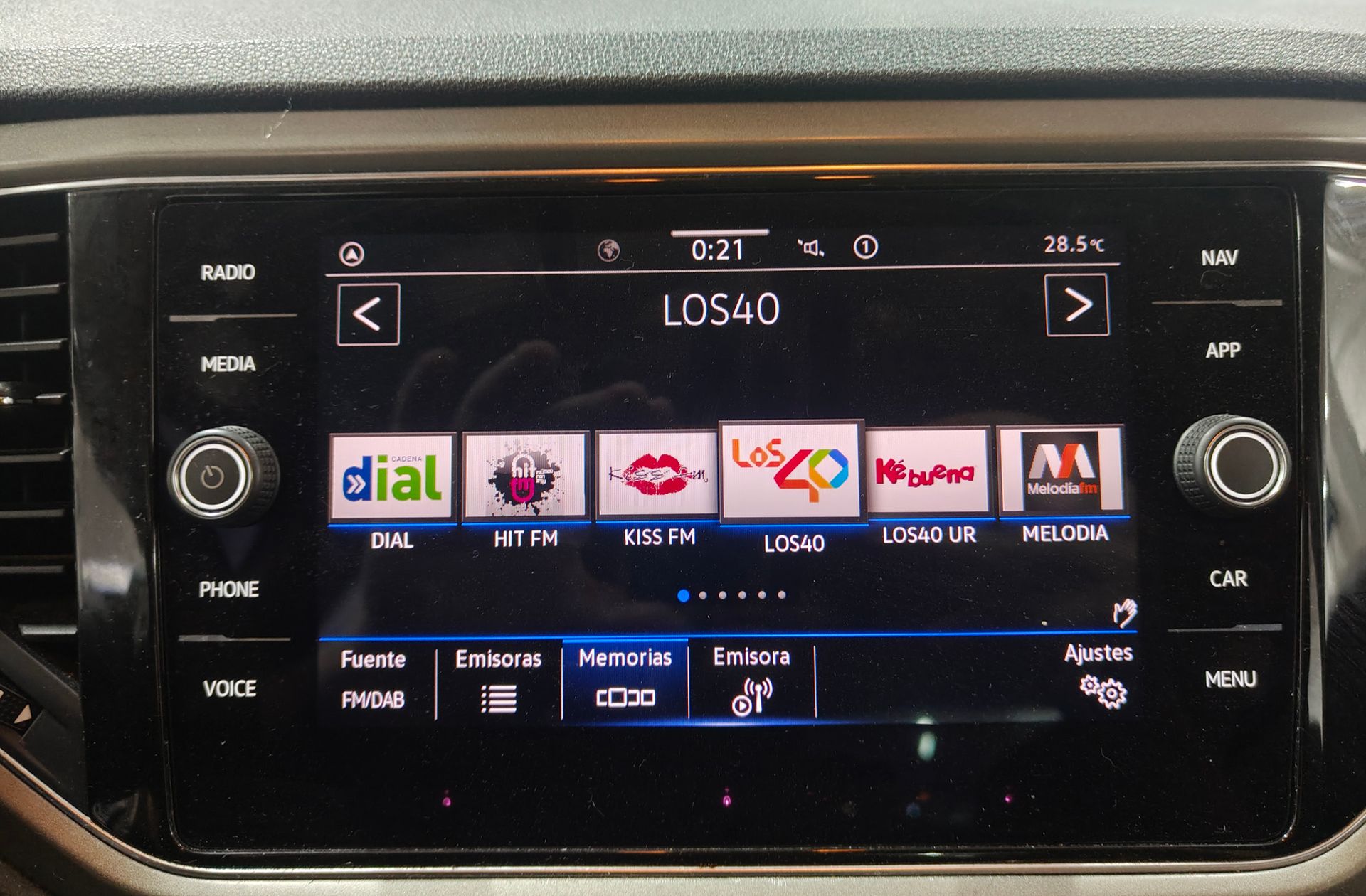Volkswagen T-Roc Advance 1.0 TSI - foto 36