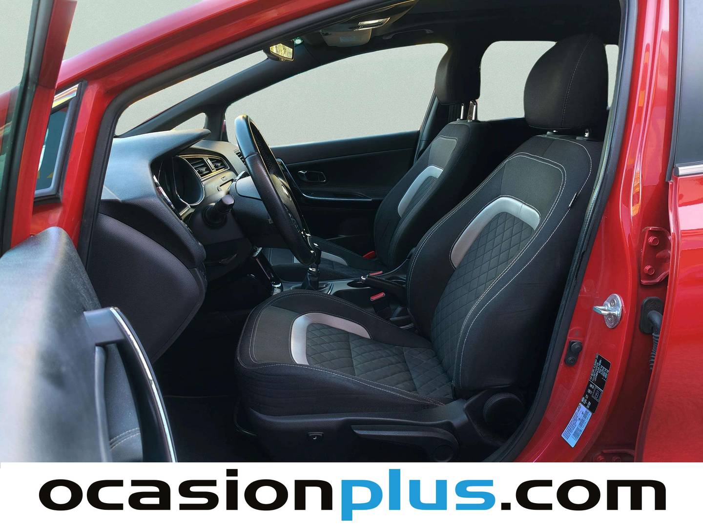 Foto asientos delanteros KIA Ceed Sportswagon KIA Ceed Sportswagon 1.6 CRDi VGT GT Line (136 CV)