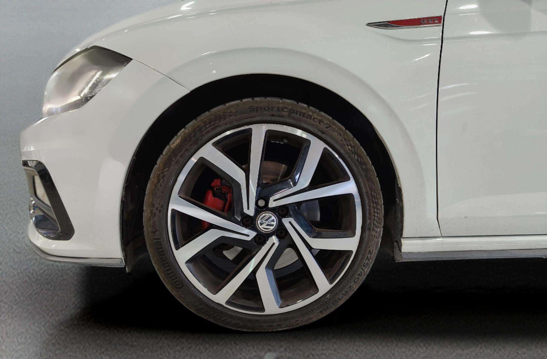 Volkswagen Polo GTI 2.0 TSI DSG - foto 30