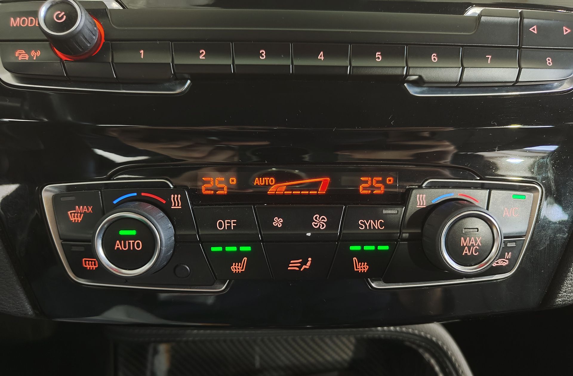 BMW X2 sDrive18d Pack M - foto 37