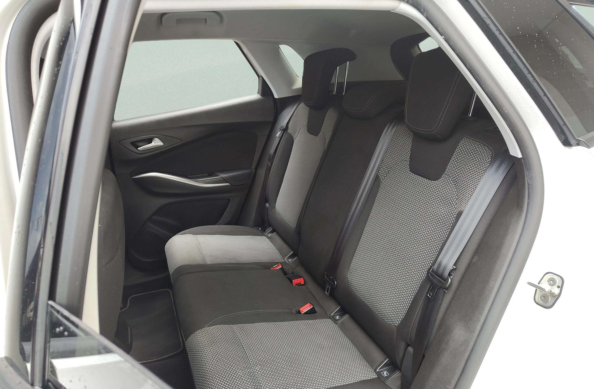 Opel Grandland 1.2 Turbo Selective - foto 9