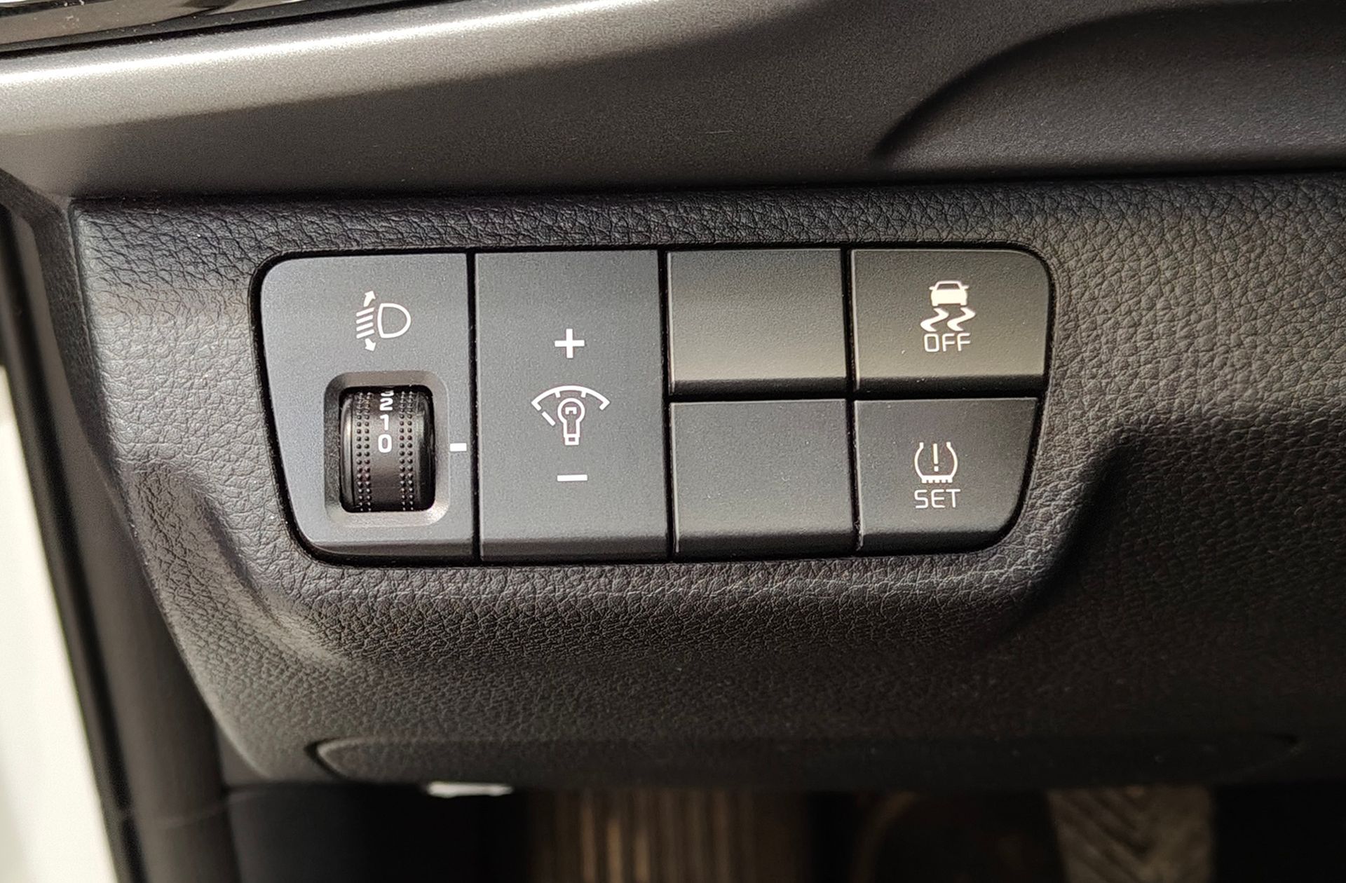 Kia Stonic 1.0 T-GDi MHEV Drive - foto 23