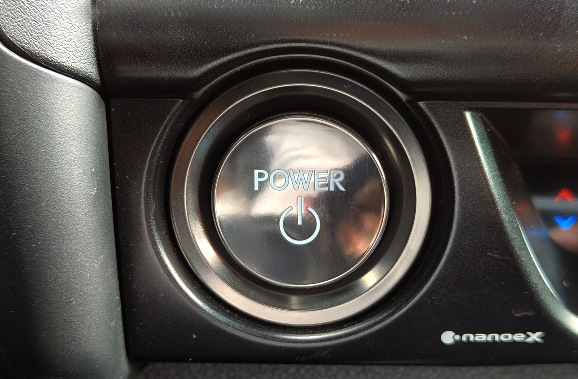 Lexus UX 300h UX - foto 27