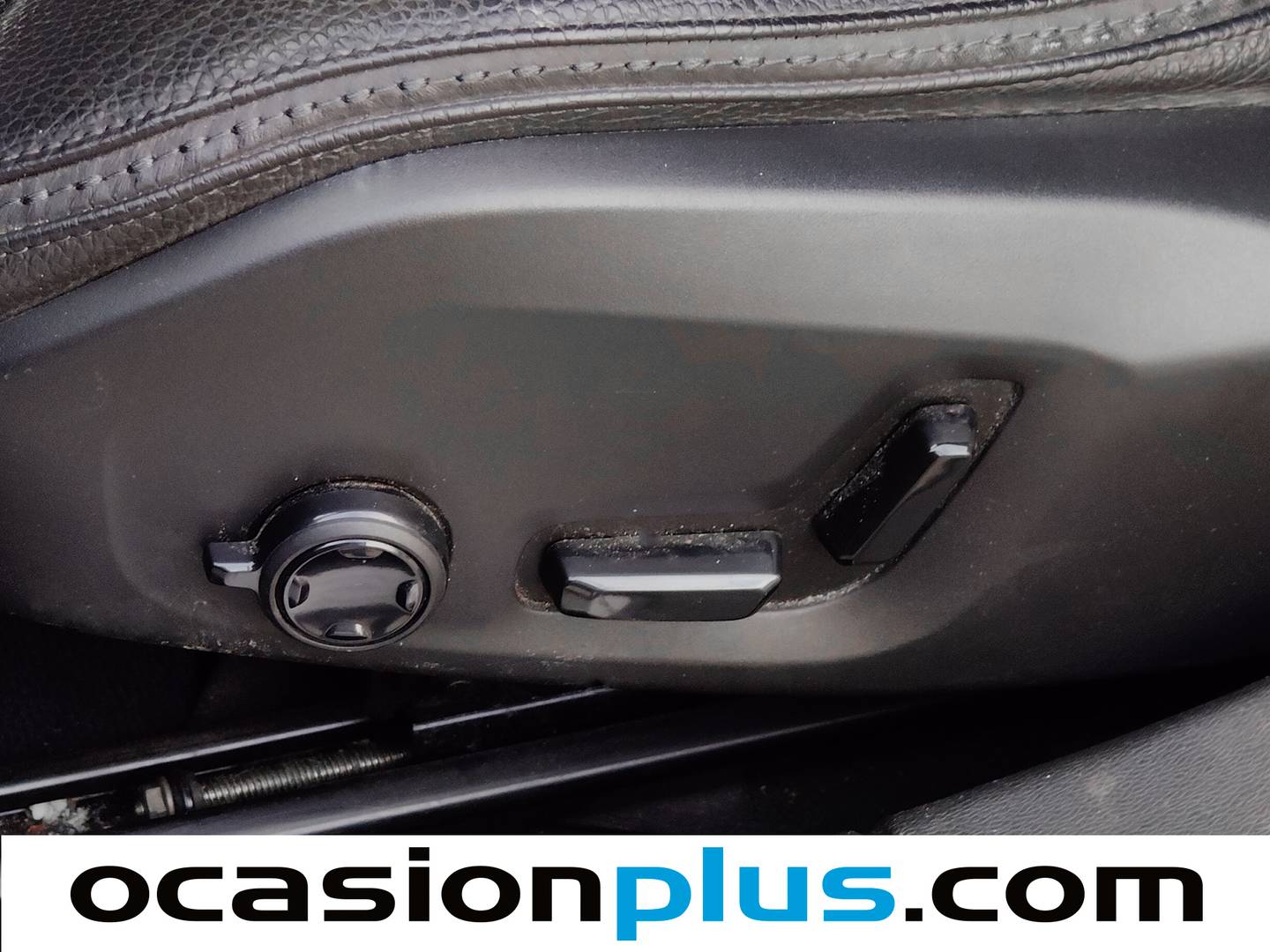 Foto Volvo V60 Cross Country Volvo V60 Cross Country D4 Pro Auto (190 CV)