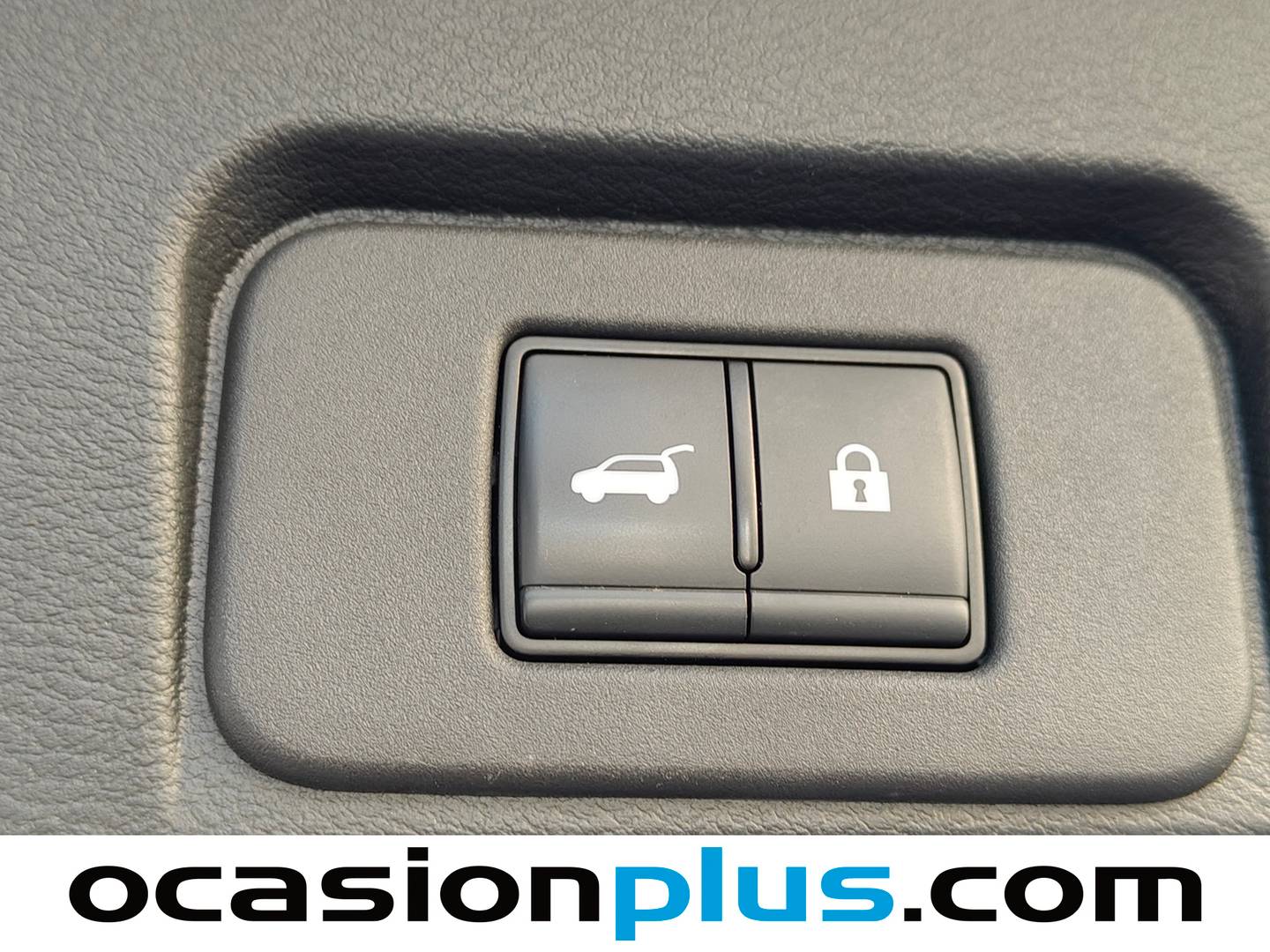 Nissan X-TRAIL Nissan X-Trail 1.5 e-4ORCE N-Connecta 4X2 AT (213 CV) 7 PLAZAS automático