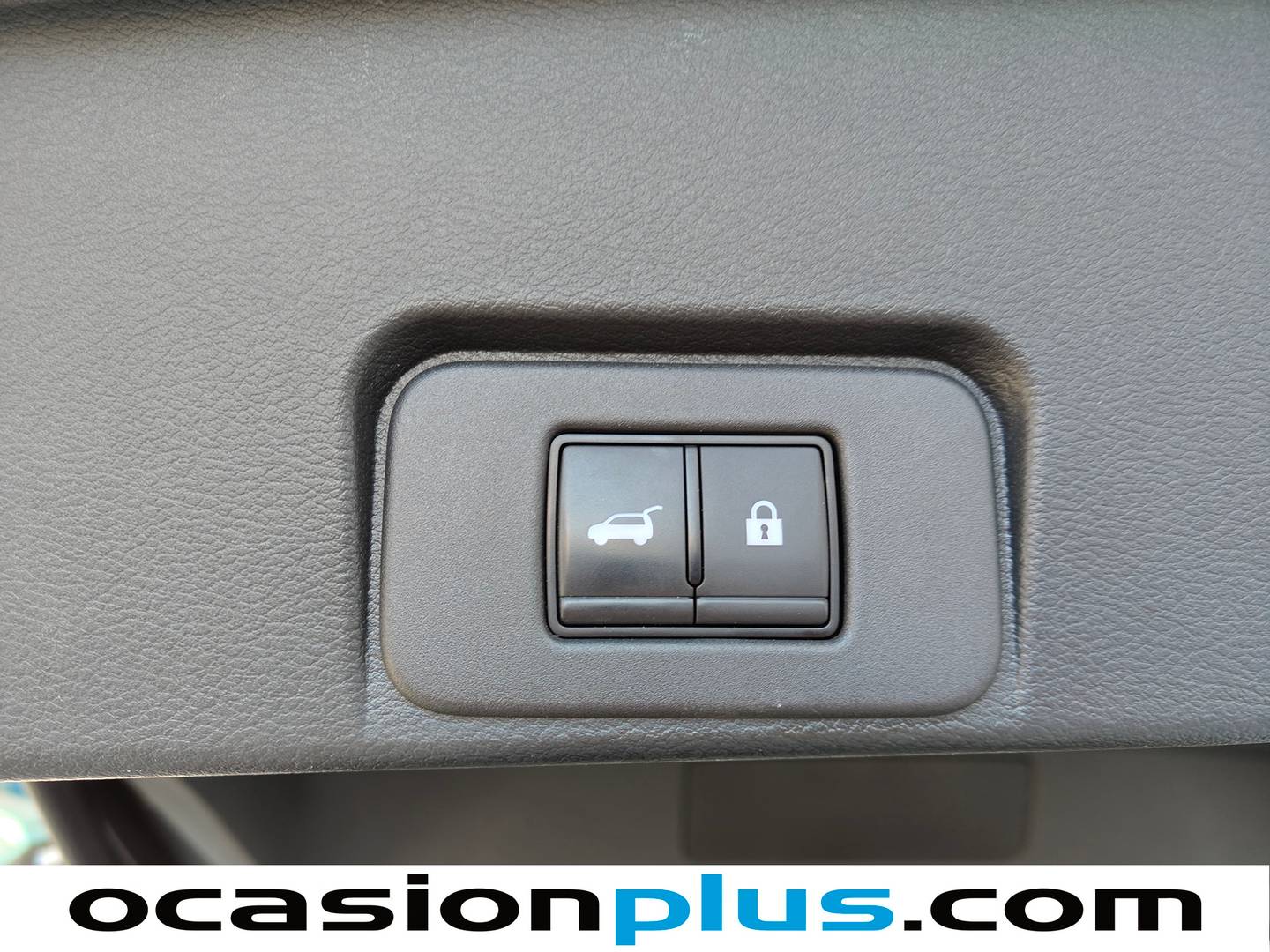Nissan X-TRAIL Nissan X-Trail 1.5T VC MHEV Tekna 4x2 (163 CV) automático