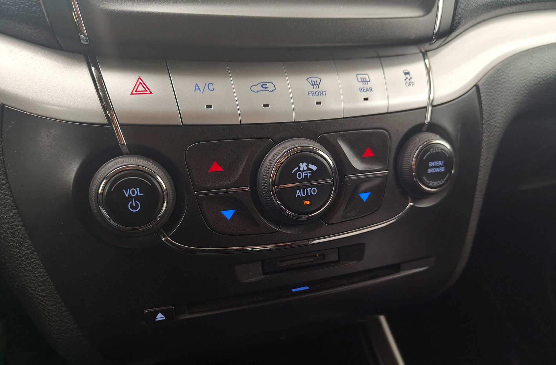Fiat Freemont 2.0 16v Diesel Urban 7 plazas - foto 30