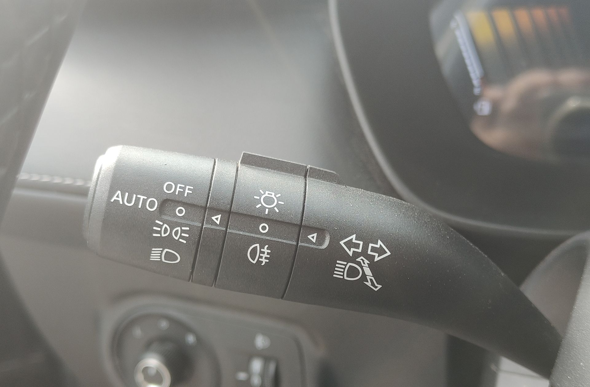 MG ZS 1.5 Hybrid+ Luxury - foto 28