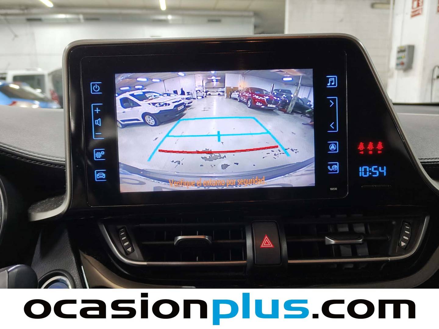 Foto Toyota C-HR Toyota C-HR 1.8 125H Advance (122 CV)