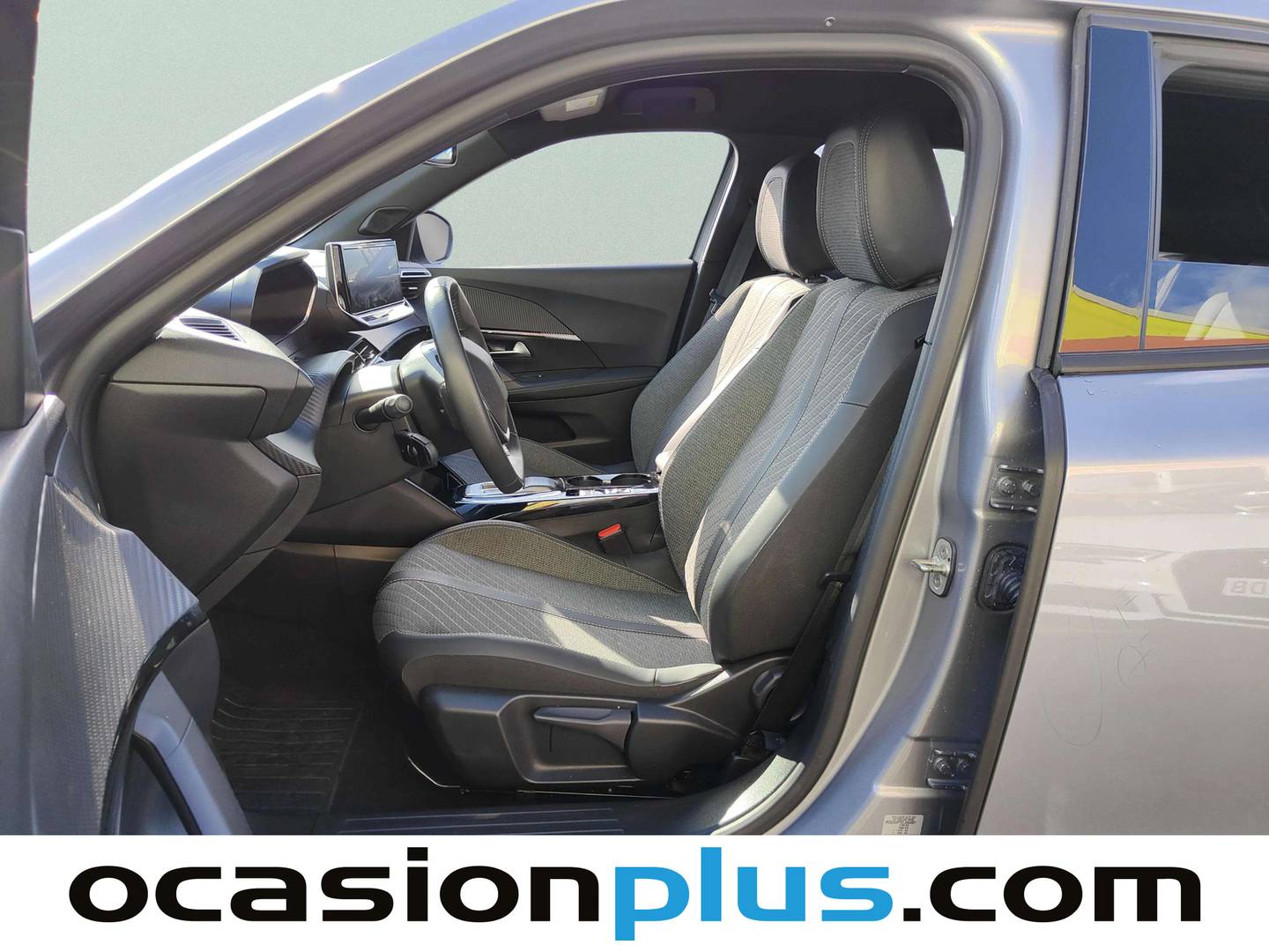 Foto asientos delanteros Peugeot 2008 Peugeot 2008 Allure Hybrid eDCS6 (145 CV)