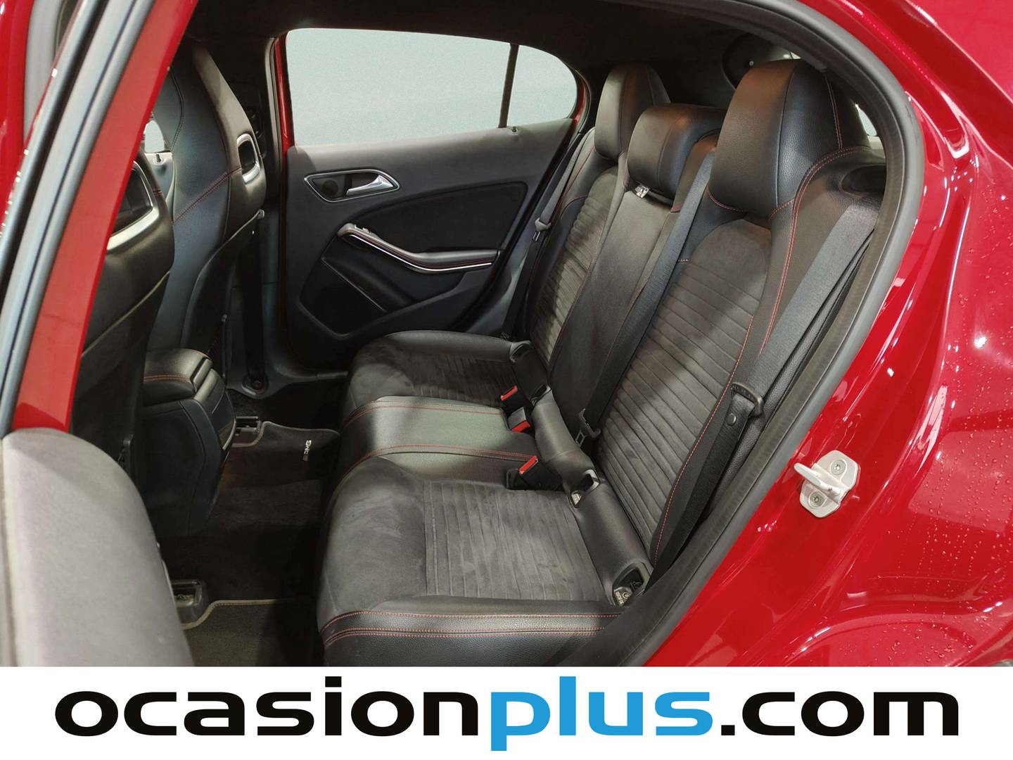 Foto Mercedes GLA Mercedes-Benz GLA 220 d AMG Line 4Matic (177 CV)