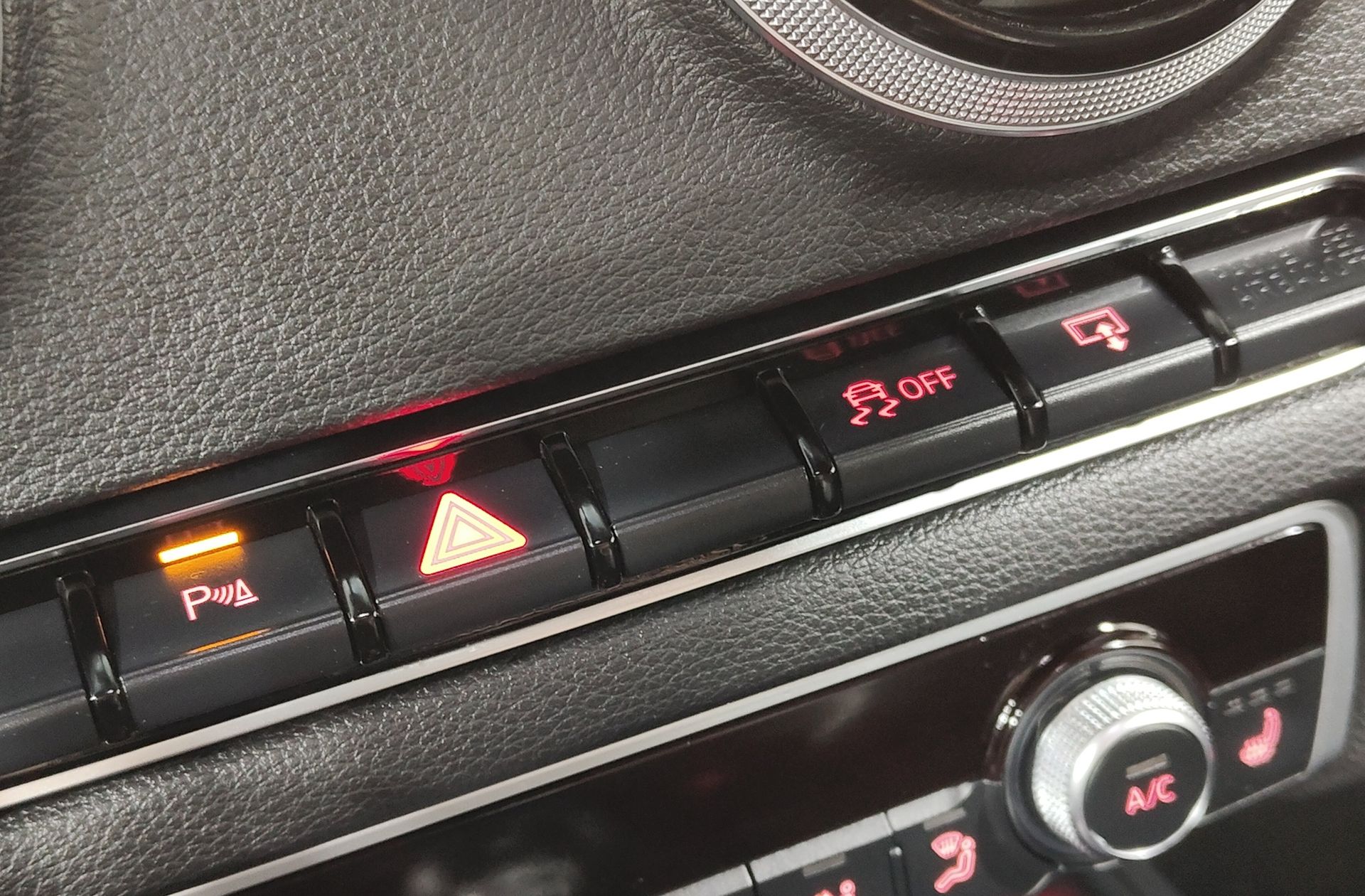 Audi A3 S3 2.0 TFSI quattro S tronic - foto 34