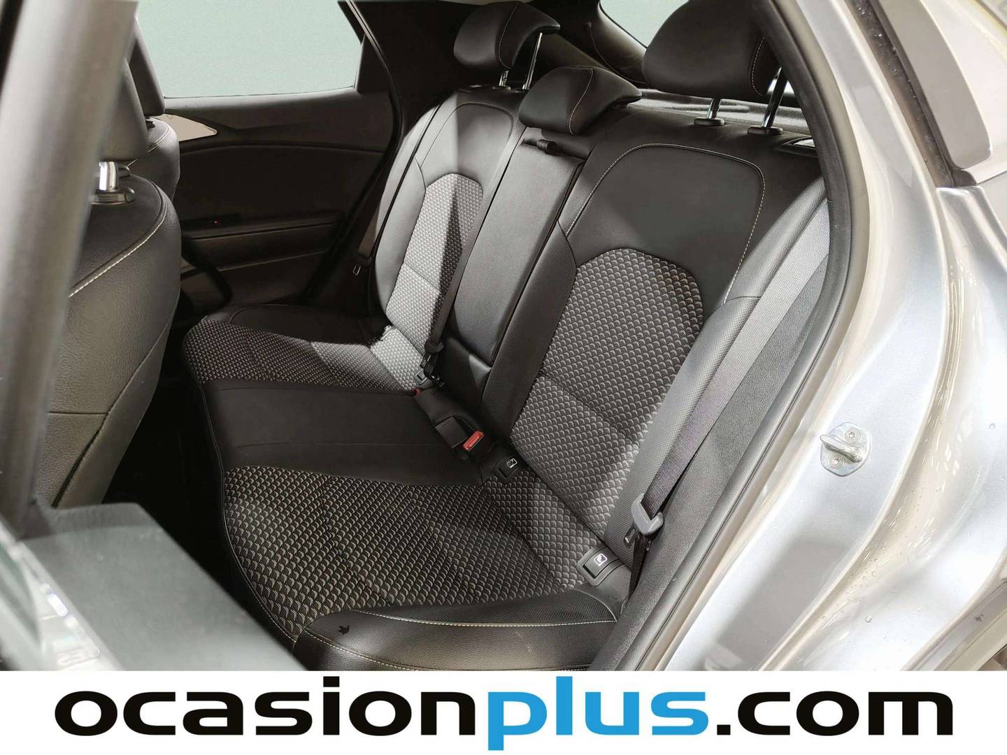 Foto asientos traseros KIA XCeed KIA XCeed 1.0 T-GDi Tech (120 CV)