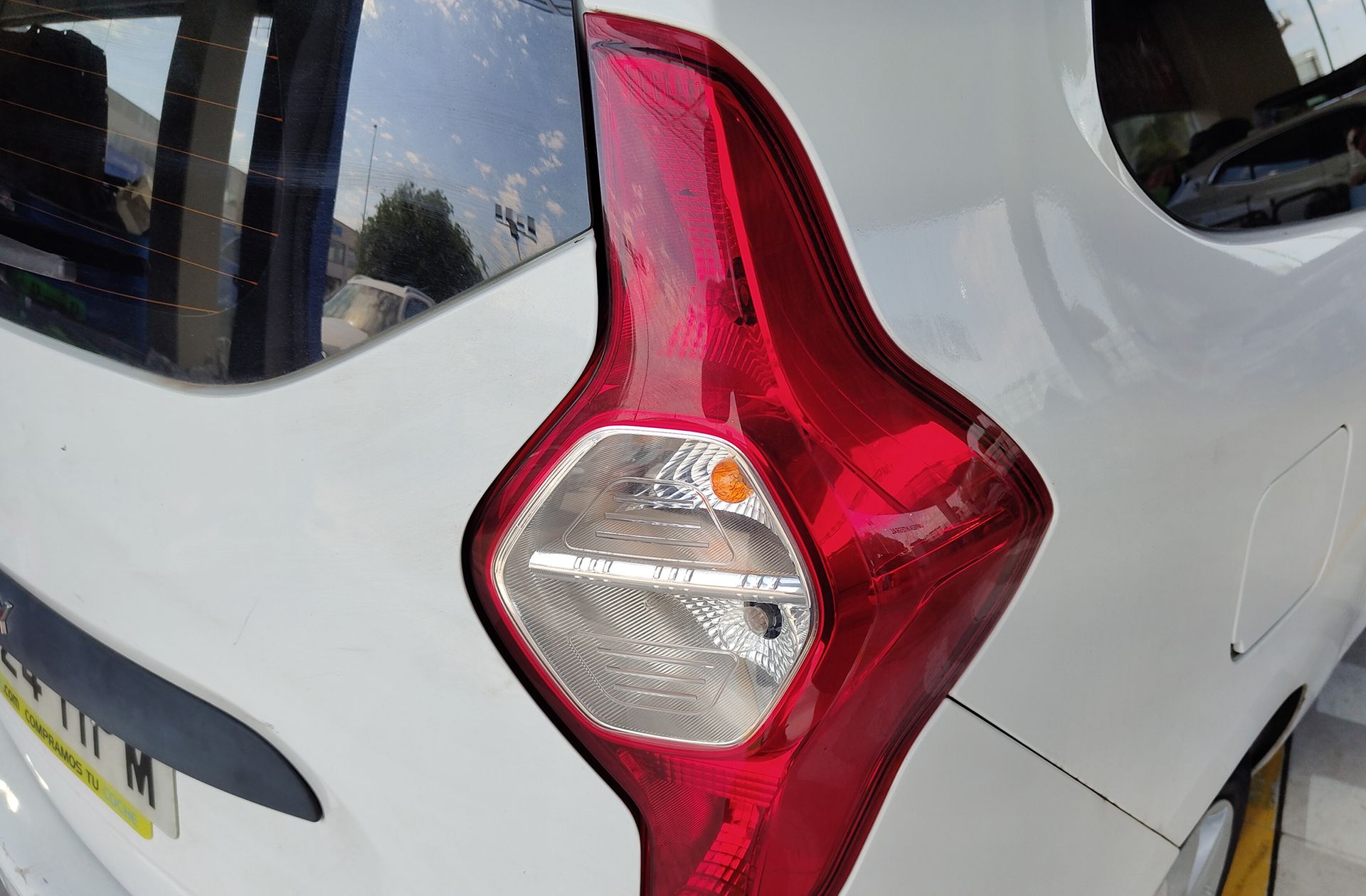 Dacia Lodgy 1.6 Base - foto 13