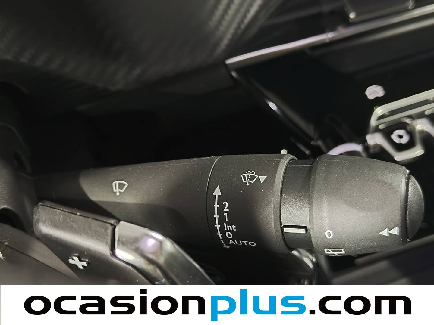 Foto Peugeot 2008 Peugeot 2008 PureTech 130 S&S Allure EAT8 (130 CV)