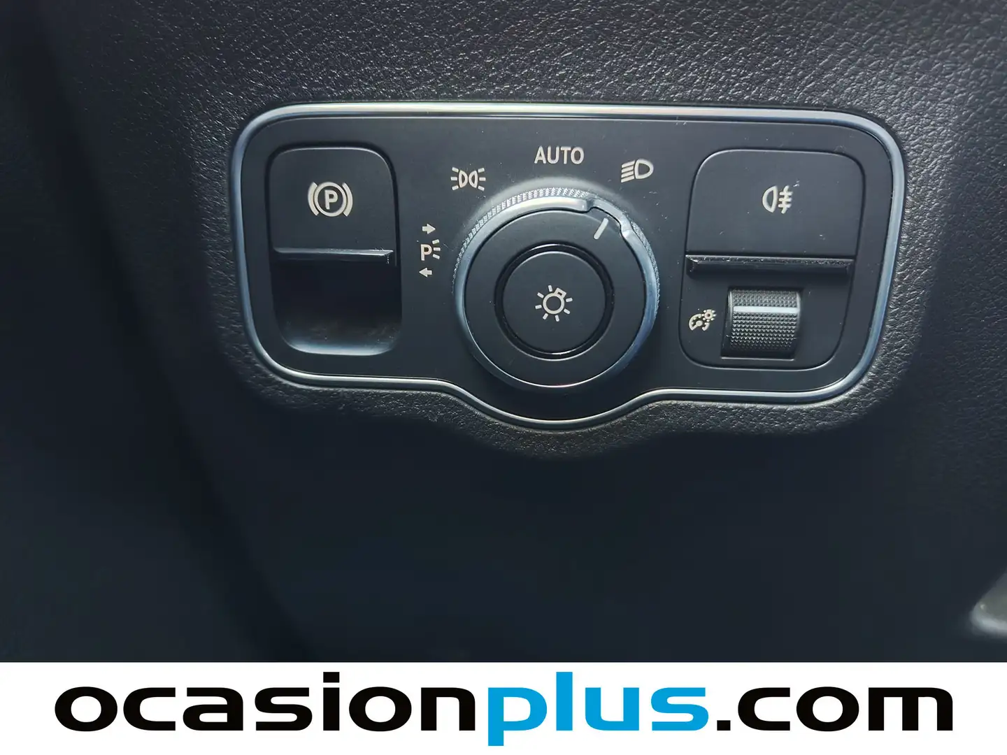 Foto Mercedes GLB Mercedes-Benz GLB GLB 200 d (150 CV)