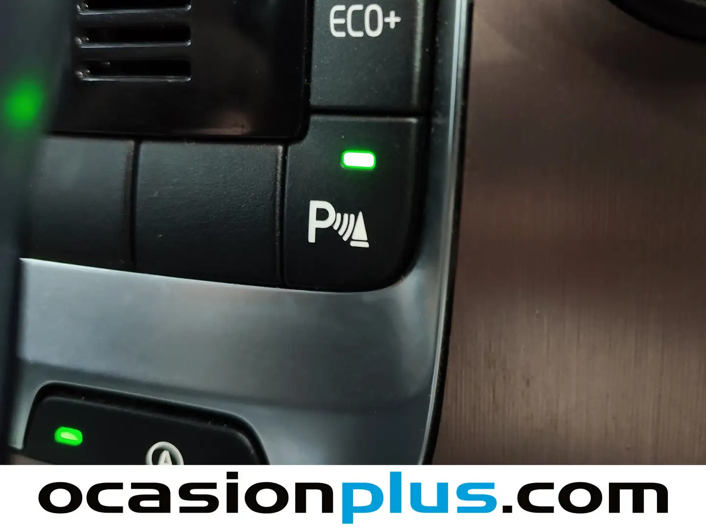 Foto Volvo V40 Cross Country Volvo V40 Cross Country Cross Country T3 Pro Auto  (152 CV)