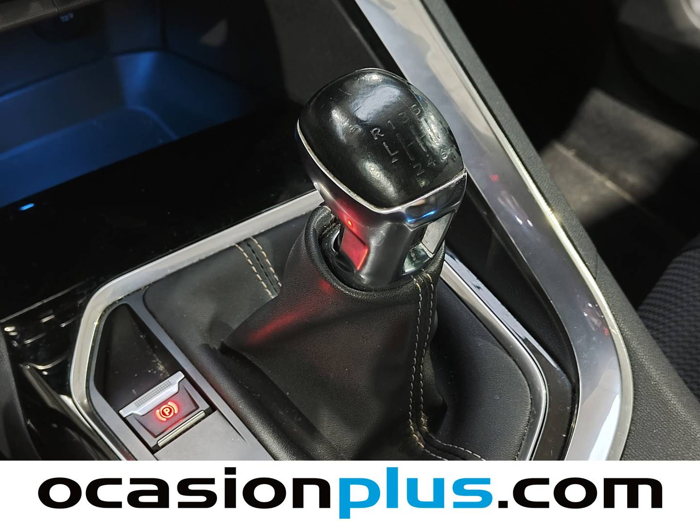 Foto Peugeot 3008 Peugeot 3008 PureTech 130 S&S GT (130 CV)