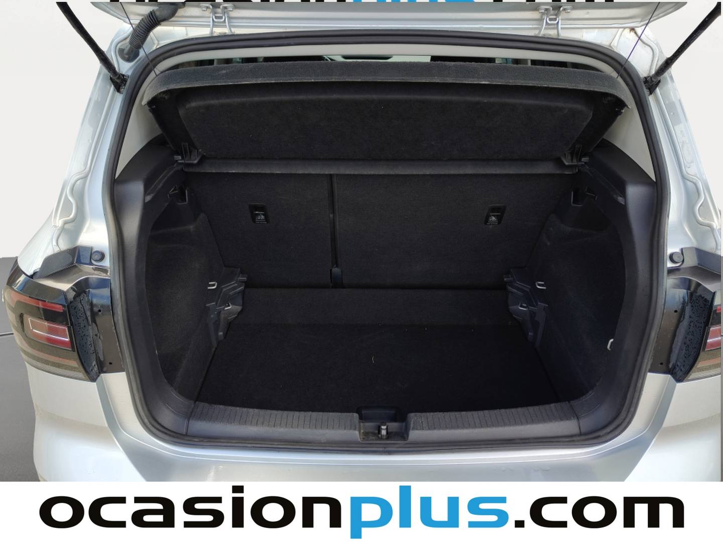 Foto Volkswagen T-Cross Volkswagen T-Cross Advance 1.0 TSI  (95 CV)