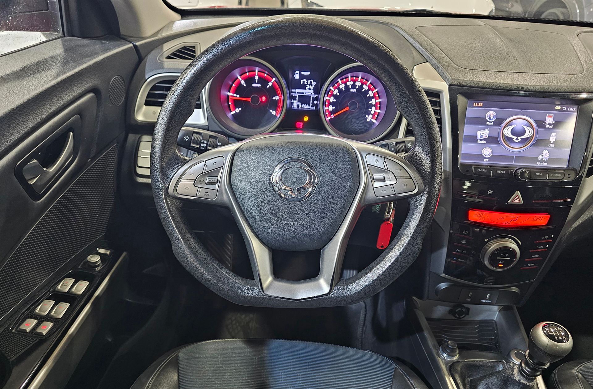 SsangYong Tivoli D16T Premium 4x2 - foto 23