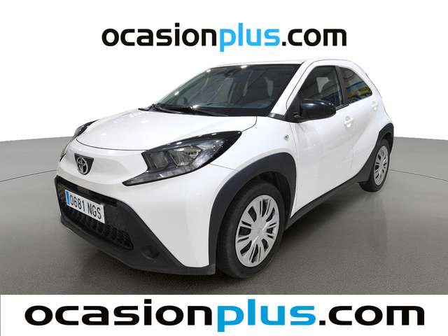 Toyota Aygo X Cross 1.0 VVT-I Play  (72 CV) de segunda mano