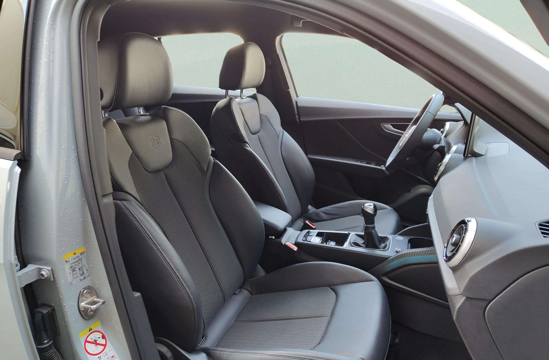 Audi Q2 Black line 30 TFSI - foto 21