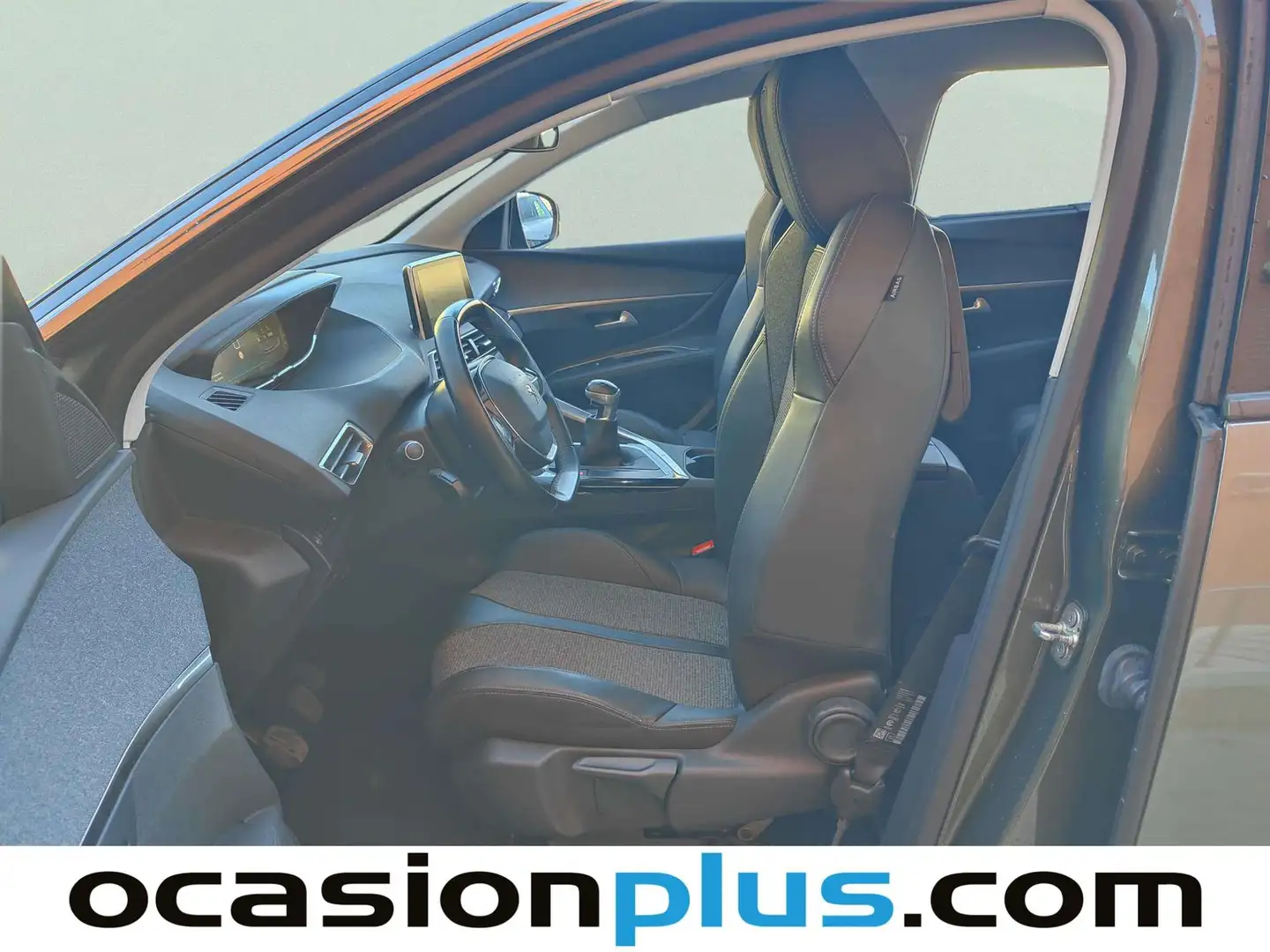 Foto Peugeot 5008 Peugeot 5008 PureTech 130 S&S Allure (130 CV) 7 Plazas